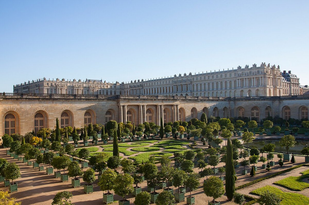 Chateau_of_VersaillesParis_Europe.jpeg
