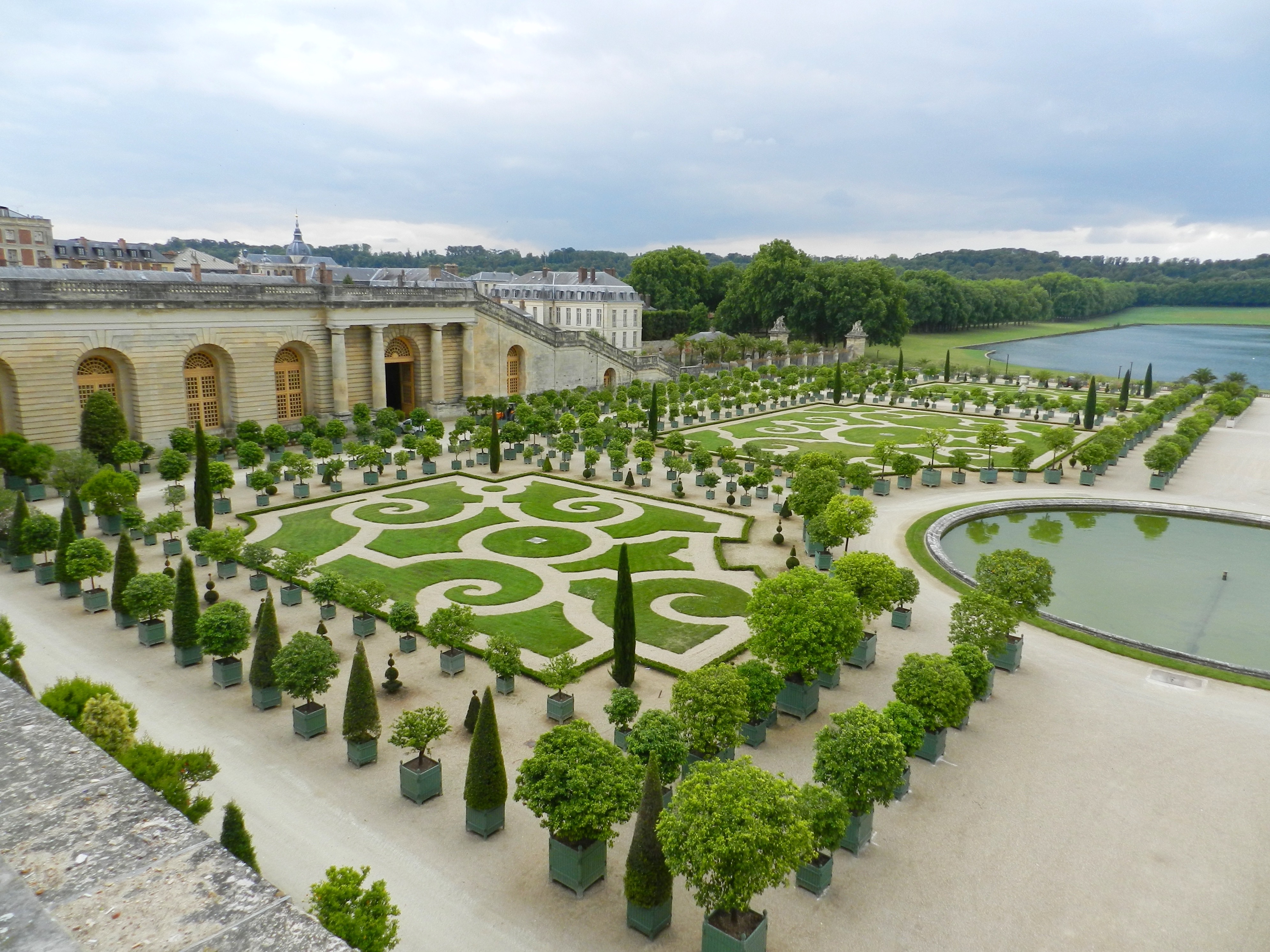 Gardens_of_Versailles_1_Versailles_France.jpg