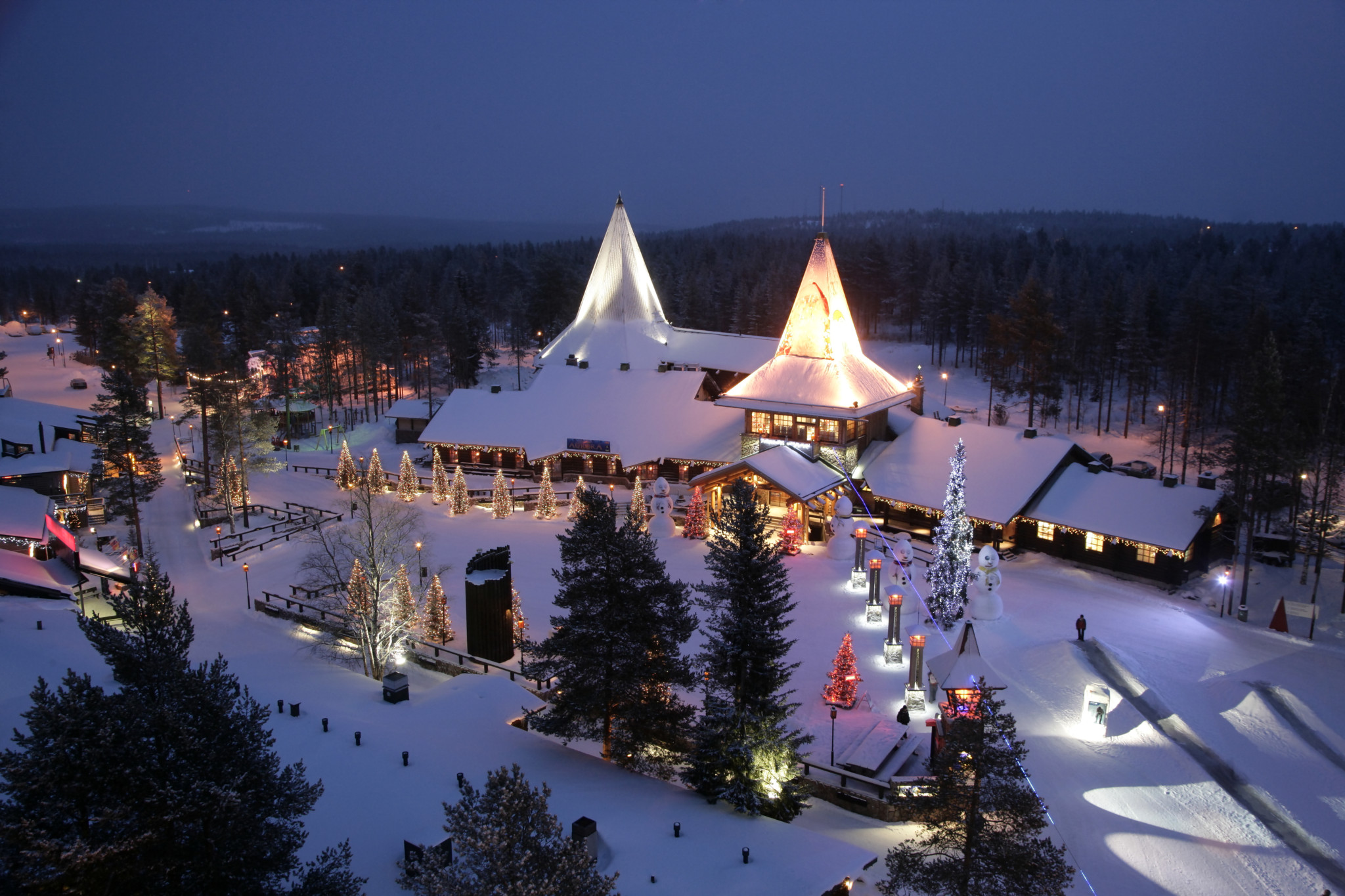 santa-claus-village-arctic-21_FInland.jpeg