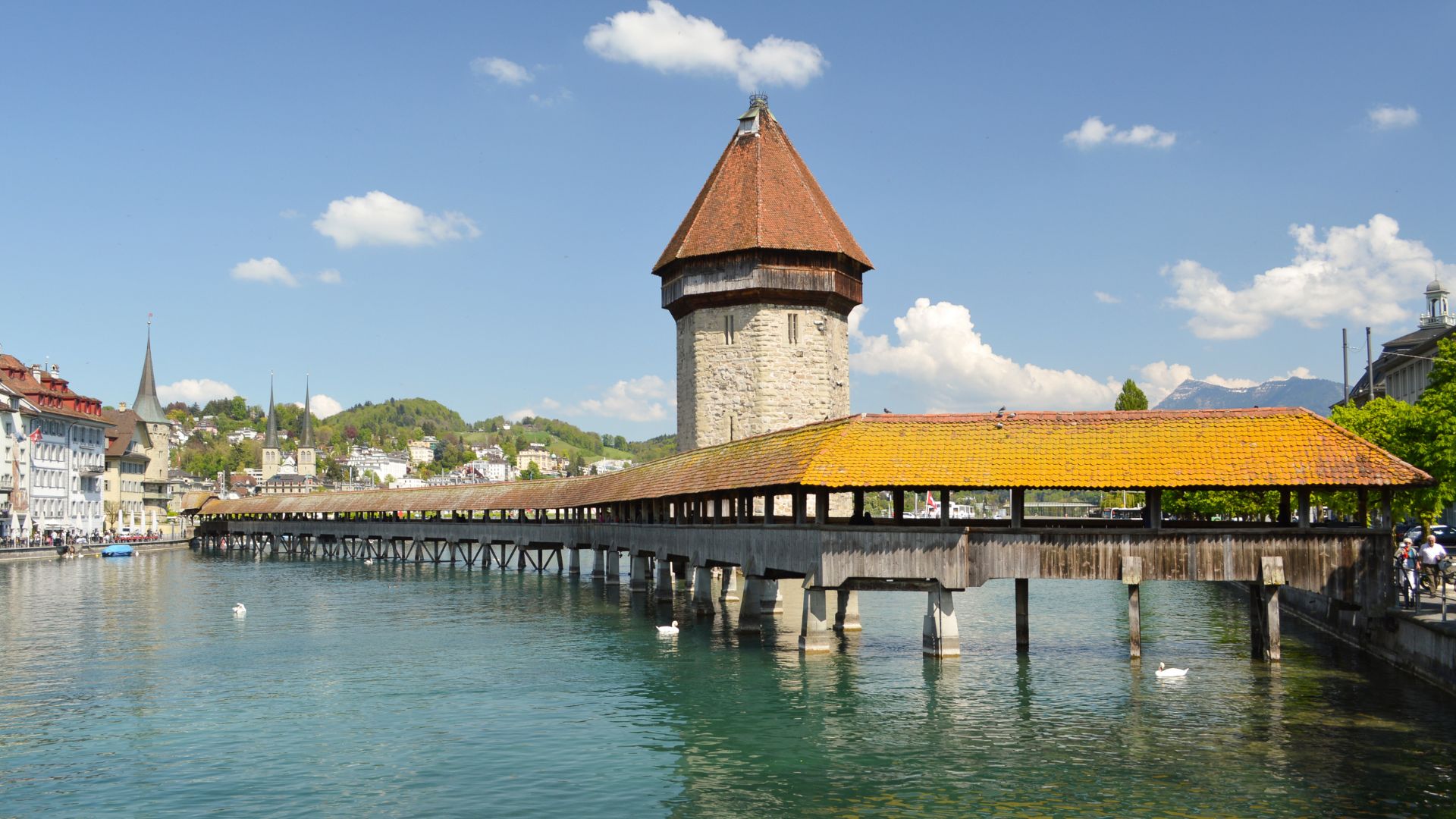 Chapel_Bridge_Kapellbrucke_Switzerland.jpg