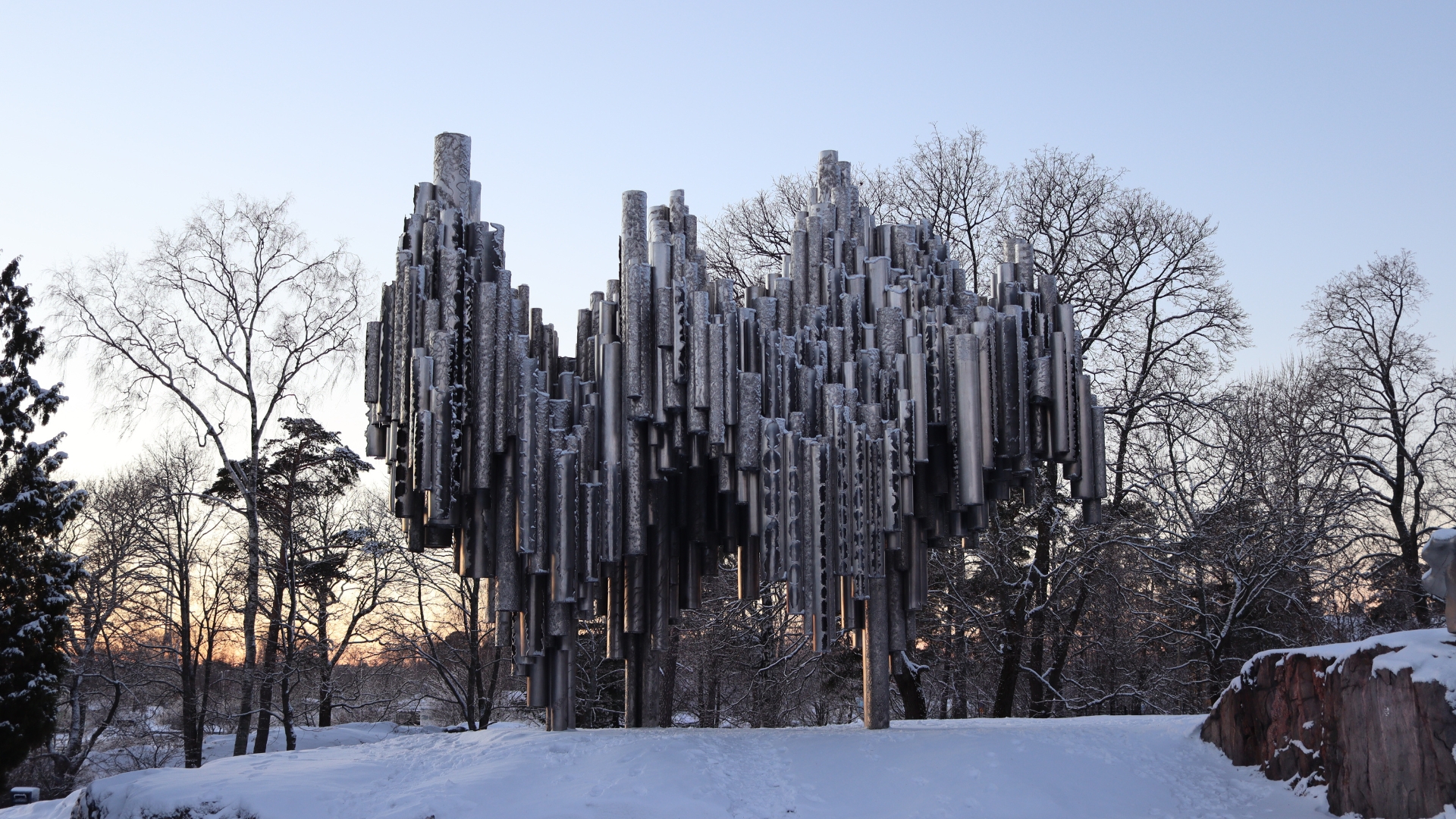 Sibelius_Monument_Finland.jpg