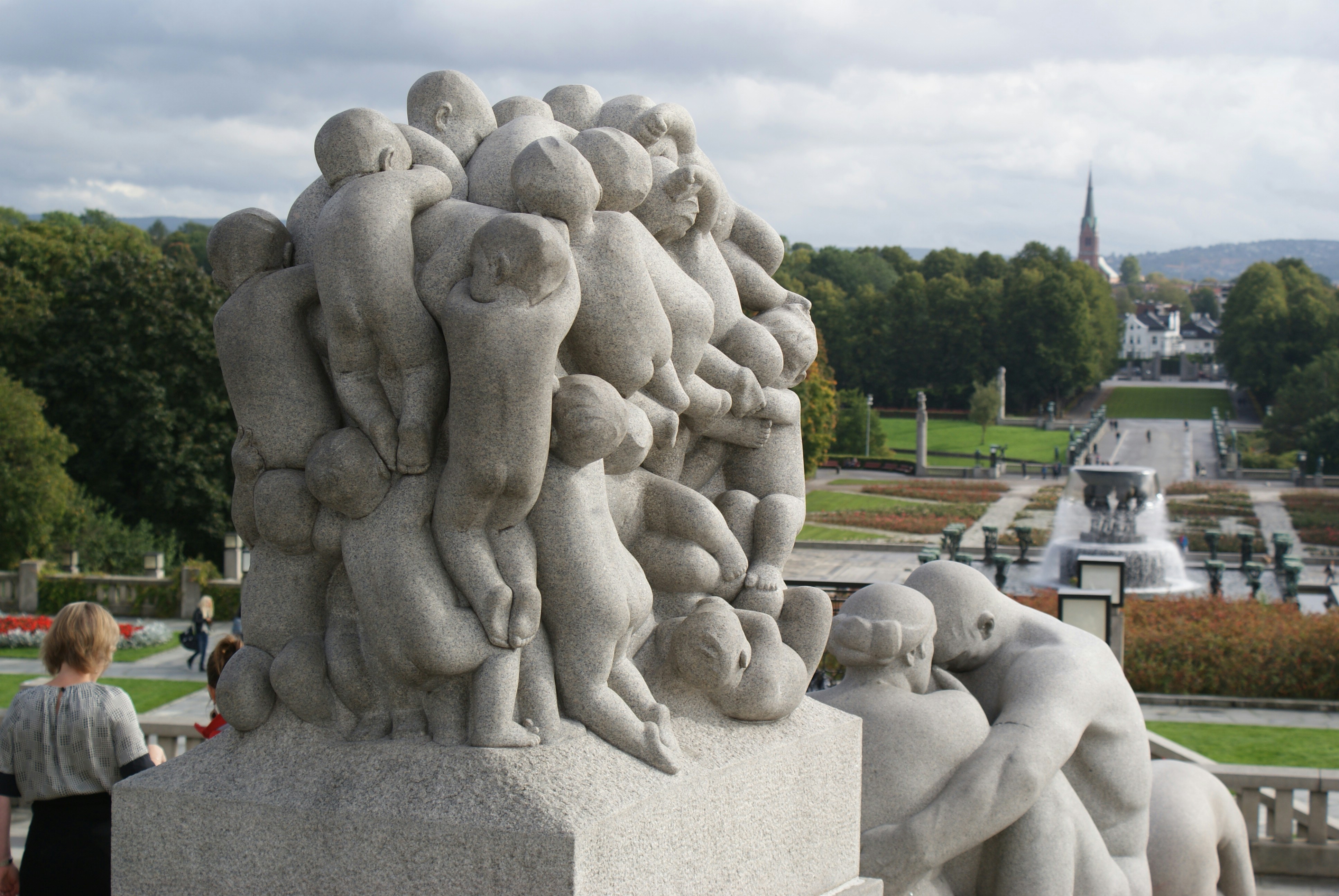 Vigeland_Sculpture_Park_3_Oslo_Norway.jpg