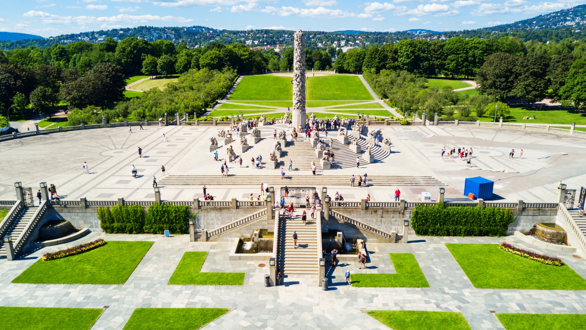 Vigeland_Sculpture_Park_Oslo_Norway.jpg
