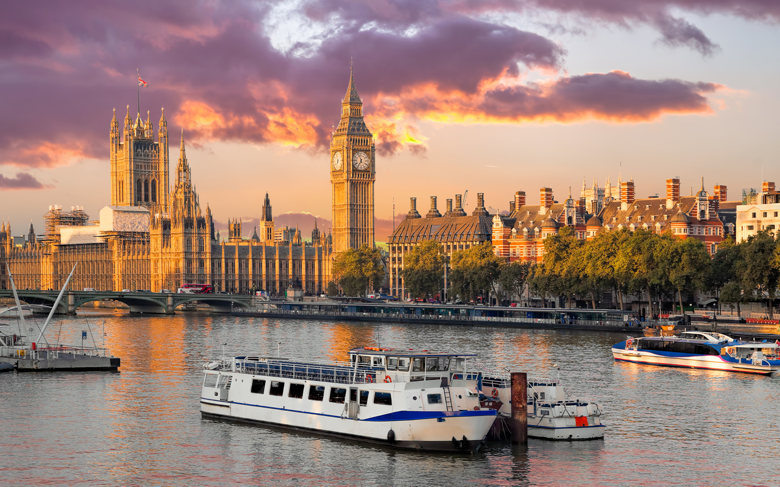 Cruise_with_London_Eye_London_Day2_XshwNQ9.jpg