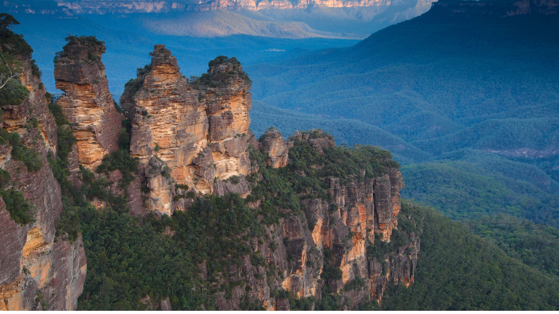 Blue_Mountains_Australia.jpg