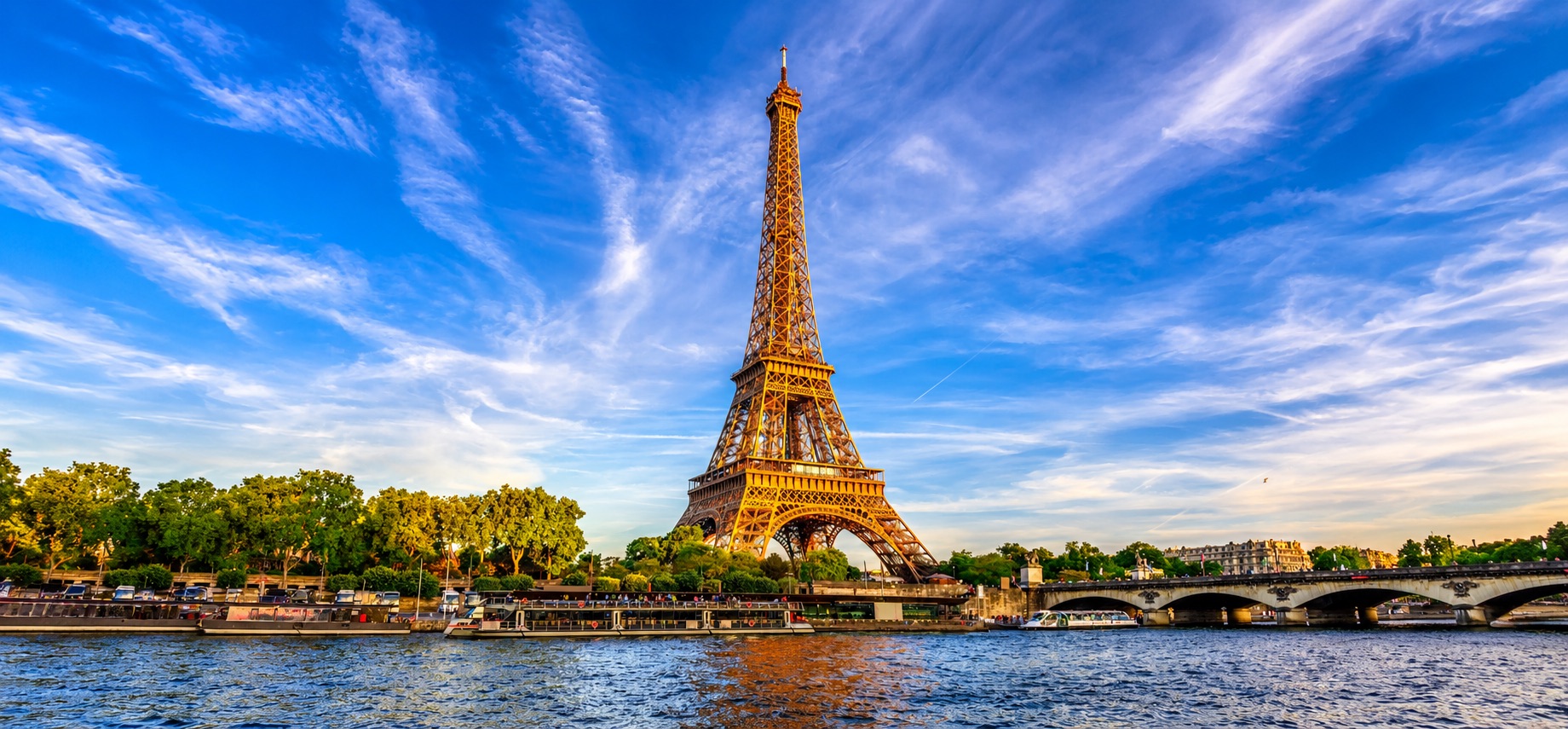 840__390_px_Eiffel_Tower_Day_France.jpeg