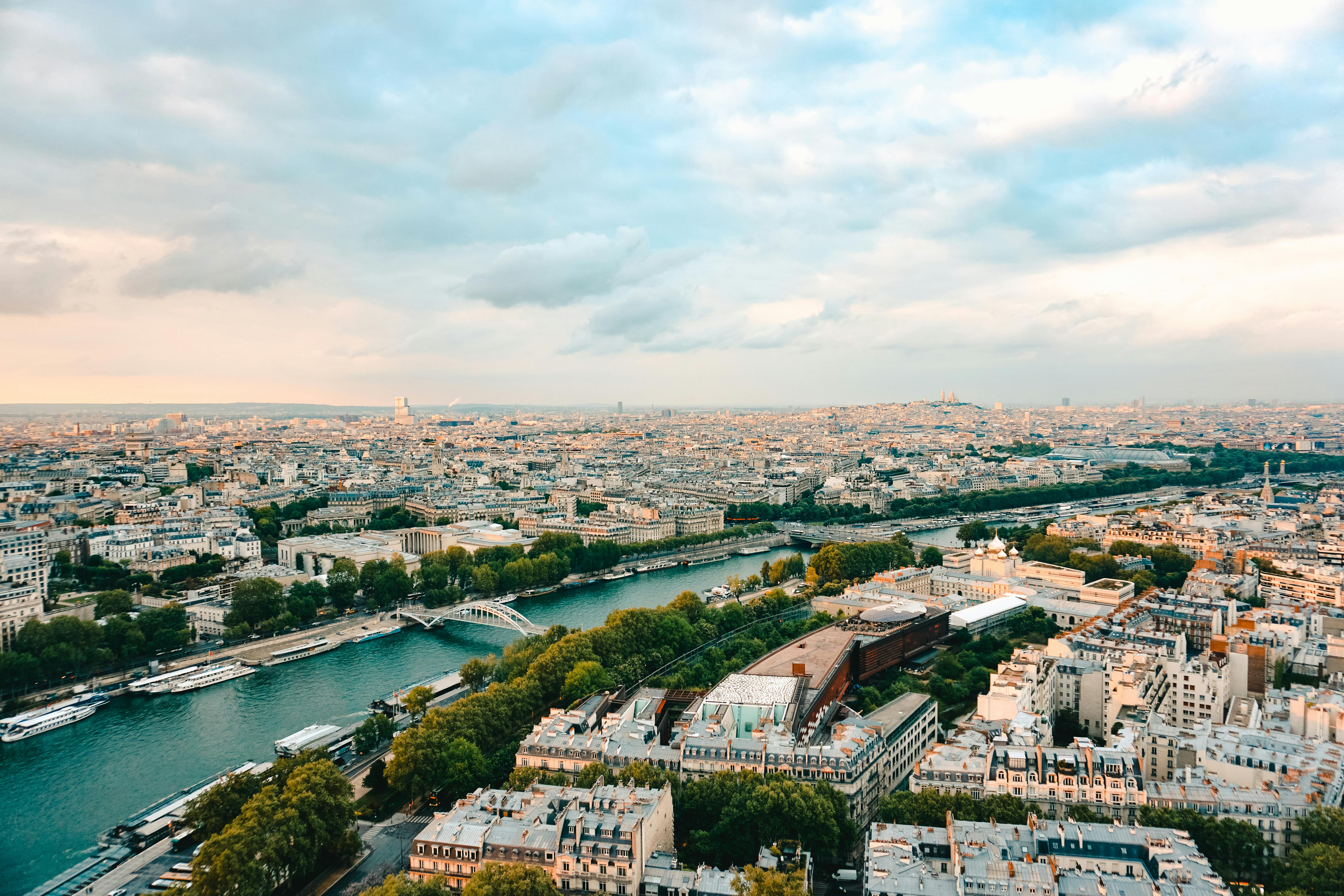 Aerial_views_Day_Paris_France.jpg