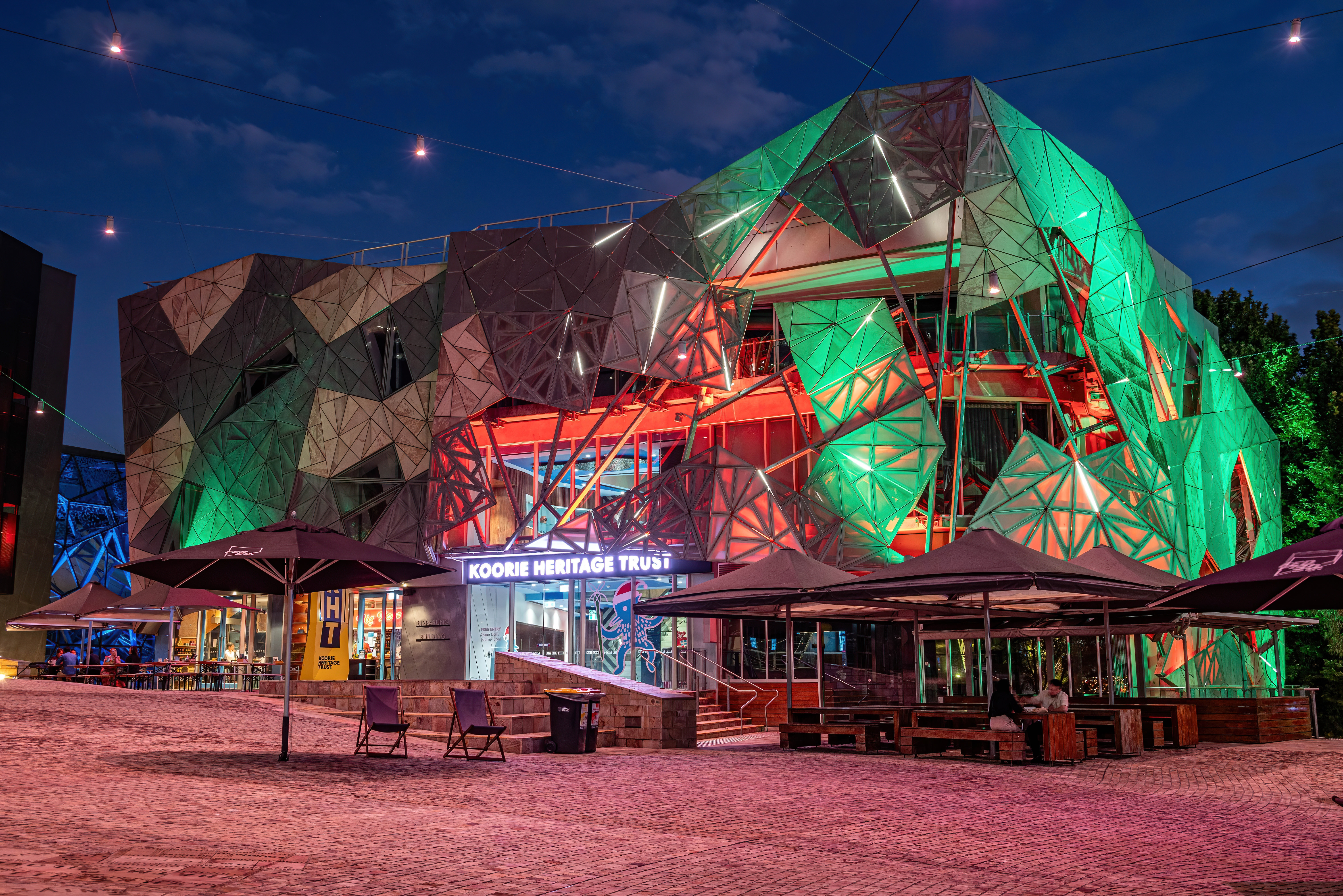 original_imagesFederation_Square_Night_Melbourne_Australia.jpg
